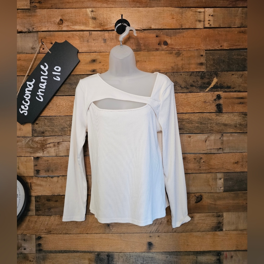 Women's A New Day Cream Slim Fit Ribbed Long Sleeve Cut-Out Size Large